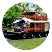 houseboat in kumarakom